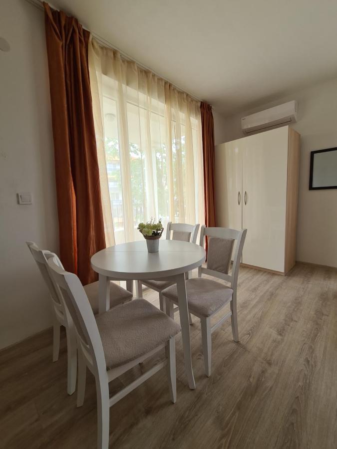 Mida Apartment Obzor Exteriör bild